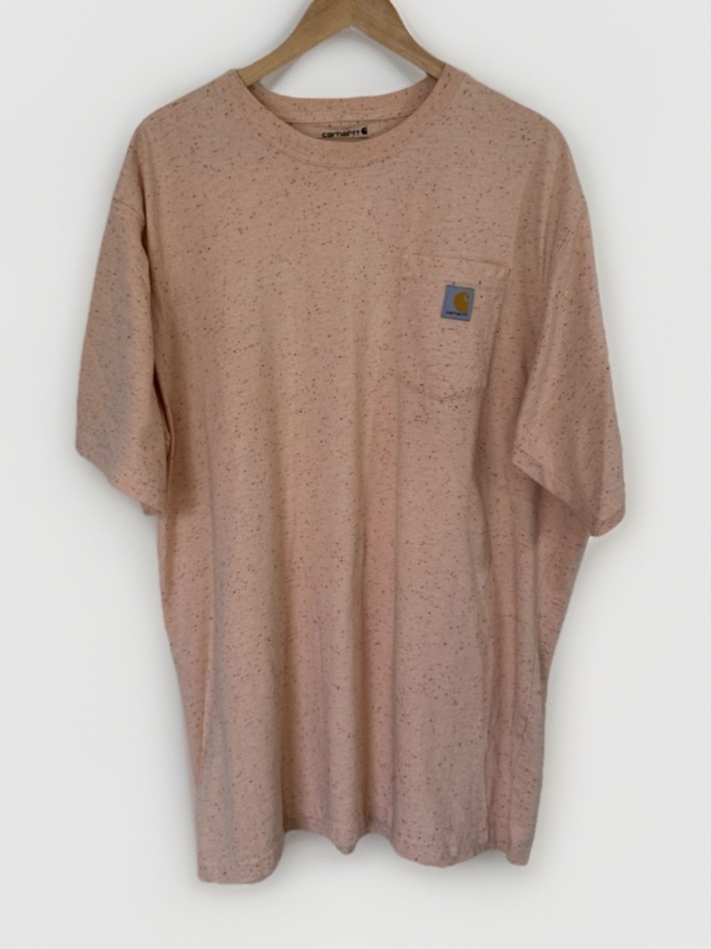 Carhartt Short-Sleeve Pocket Tee in Speckled Dusty Pink